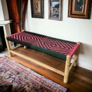Classic Wooden Outdoor Bench - Stylish & Durable Seating Solution