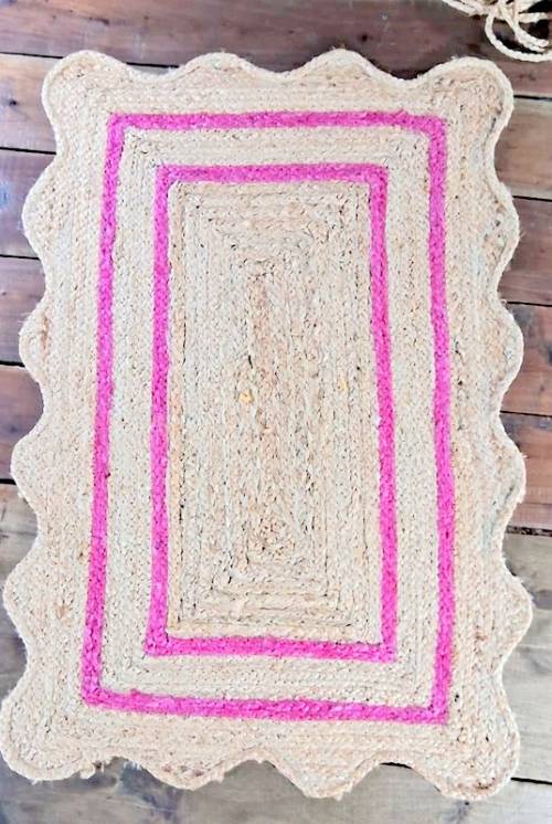 Floral Scalloped Round Jute Rug – Natural Fiber Area Rug for Cozy Living Room & Bedroom Decor