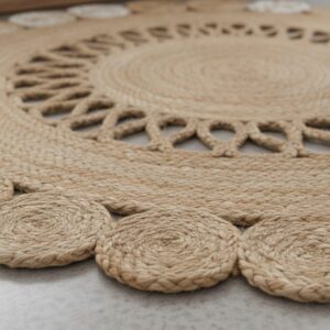 Round Natural Jute Rug – Floral Scalloped Charm for Cozy Interiors