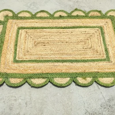 Handwoven Natural Scalloped Jute Area Rug