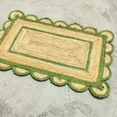 Handwoven Natural Scalloped Jute Area Rug