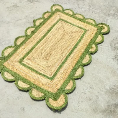 Handwoven Natural Scalloped Jute Area Rug