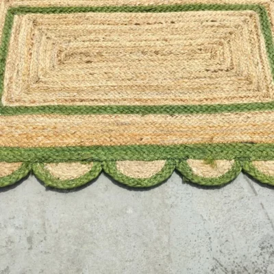 Handwoven Natural Scalloped Jute Area Rug
