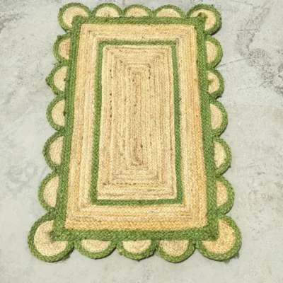 Handwoven Natural Scalloped Jute Area Rug
