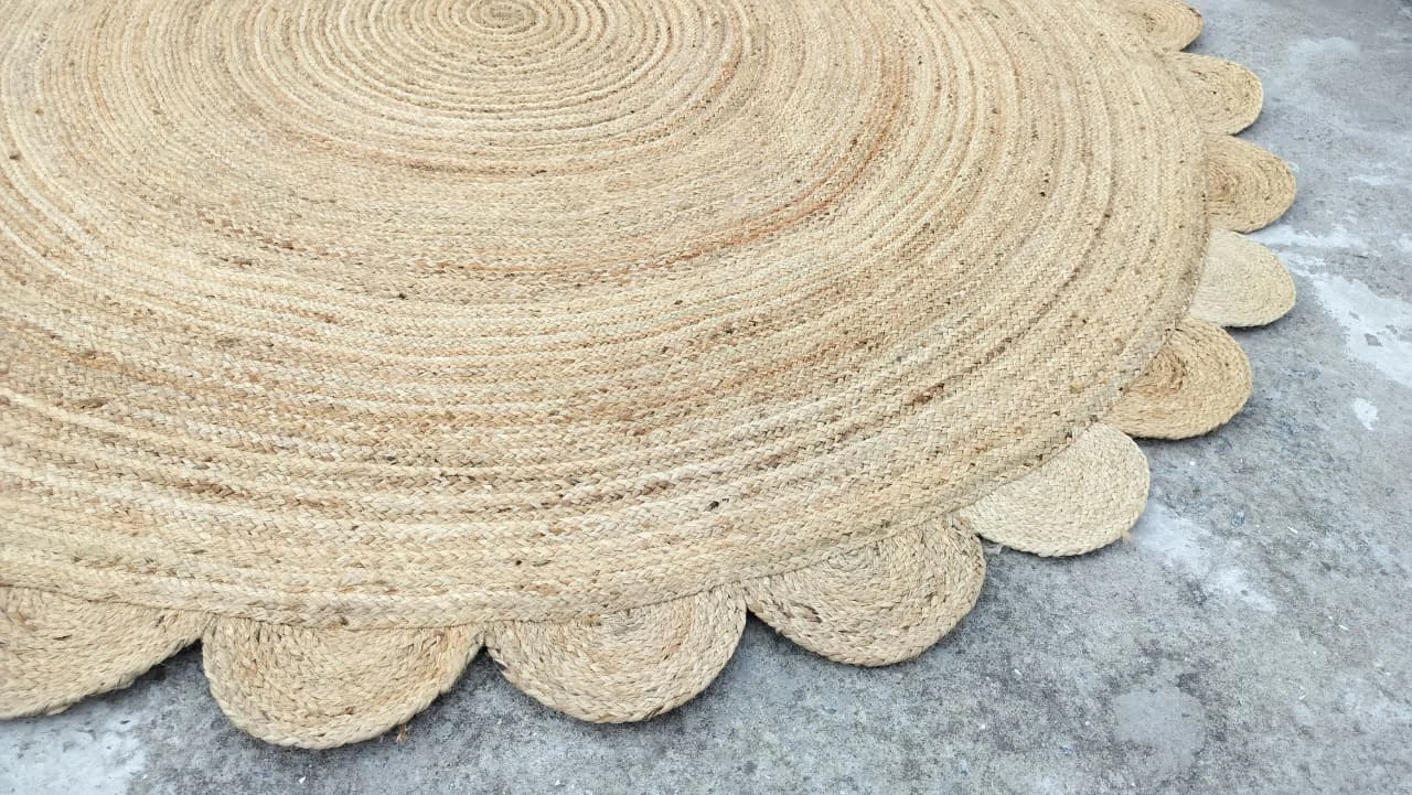 Handmade Natural Scalloped Round Jute Rug | Boho Farmhouse Area Rug