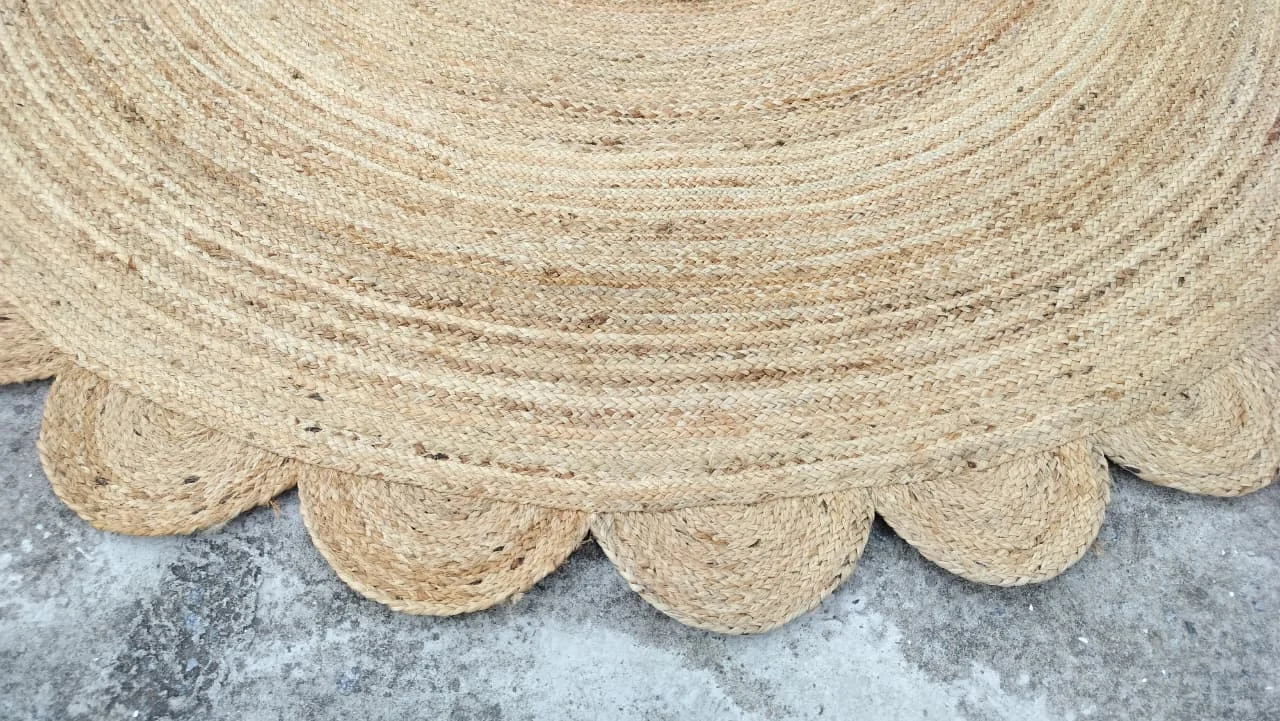 Handmade Natural Scalloped Round Jute Rug | Boho Farmhouse Area Rug